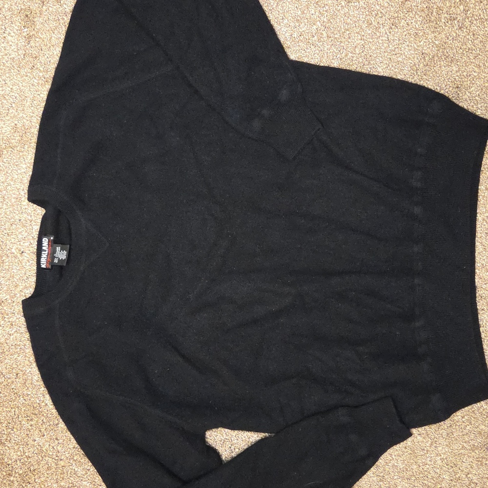 Blumawine Men's  Collection Pull Over Sweater Size Large